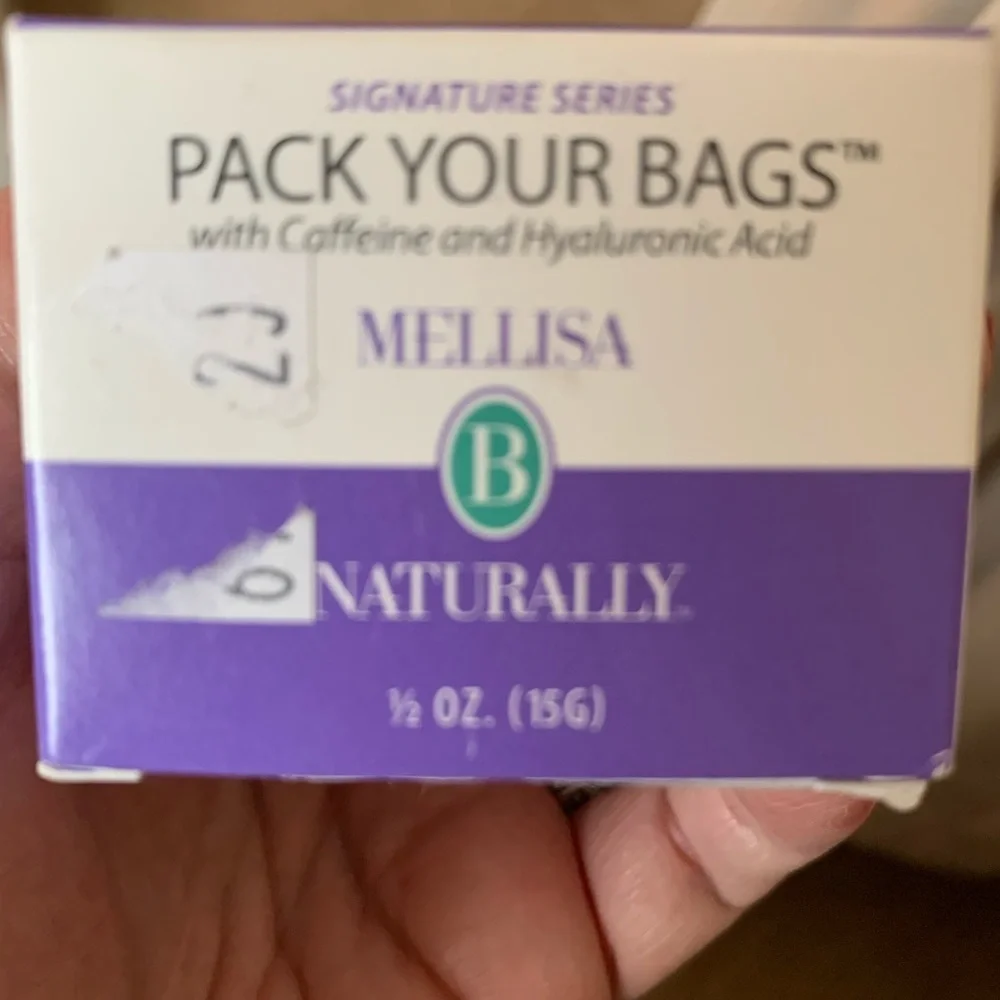 Melissa B Naturally Pack Your Bags with Caffeine & Hyaluronic Acid